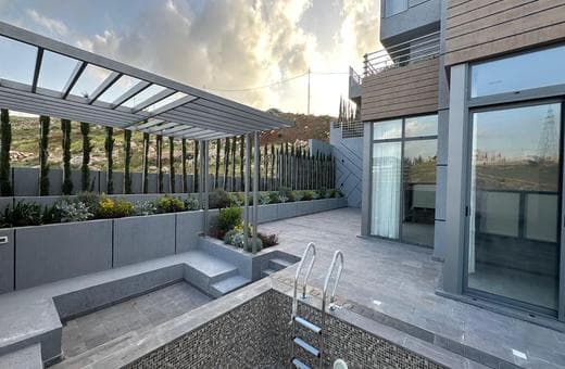 Contemporary Villa — Fifth Circle